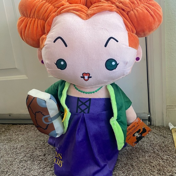 halloween greeter hocus pocus